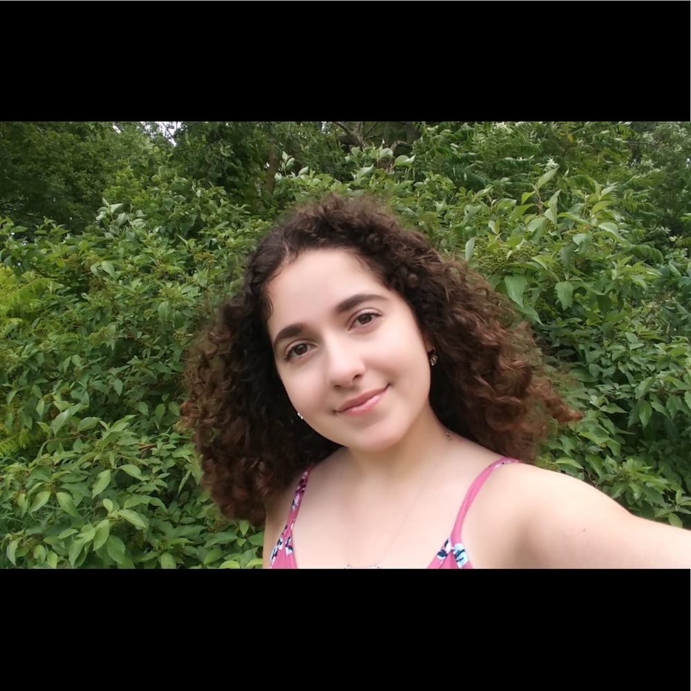 Meet your Posher, Rebecca